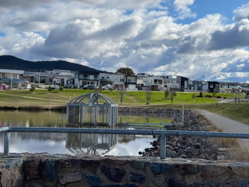 Holden’s Pond - Image 1