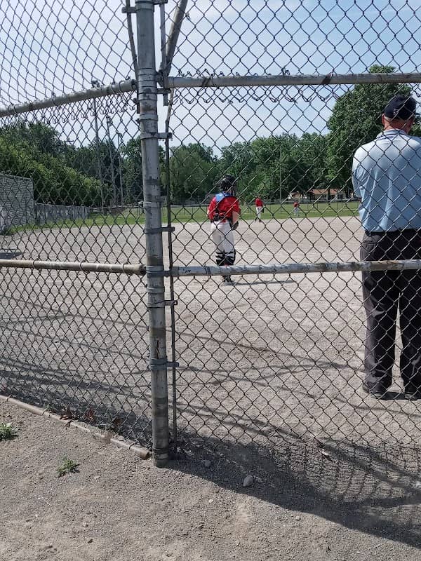 Papp Park - Image 1