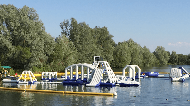 Oxford Wet n Wild - Image 1