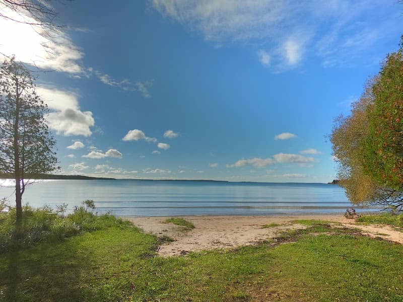 Sac Bay County Park - Image 1