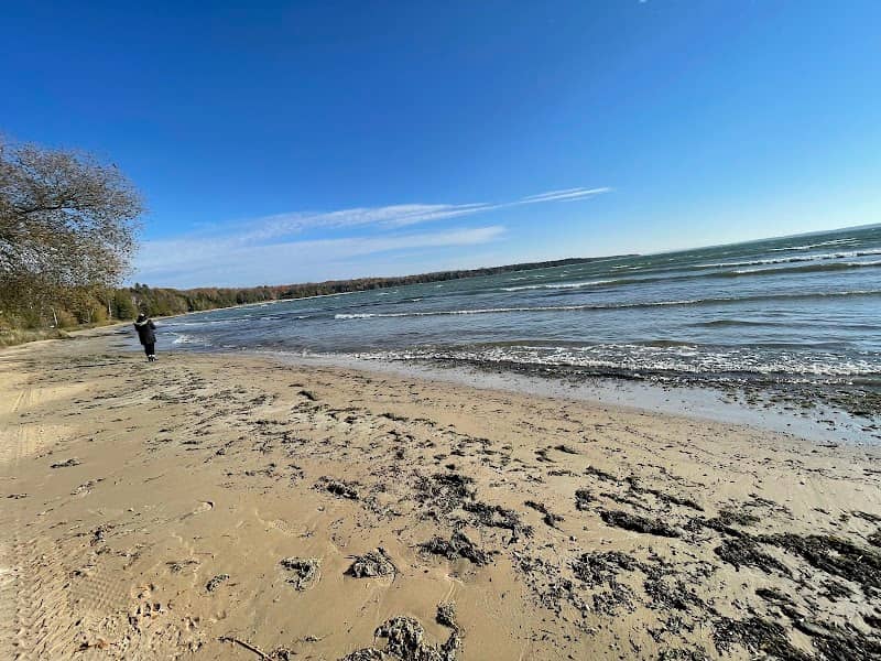 Sac Bay County Park - Image 2