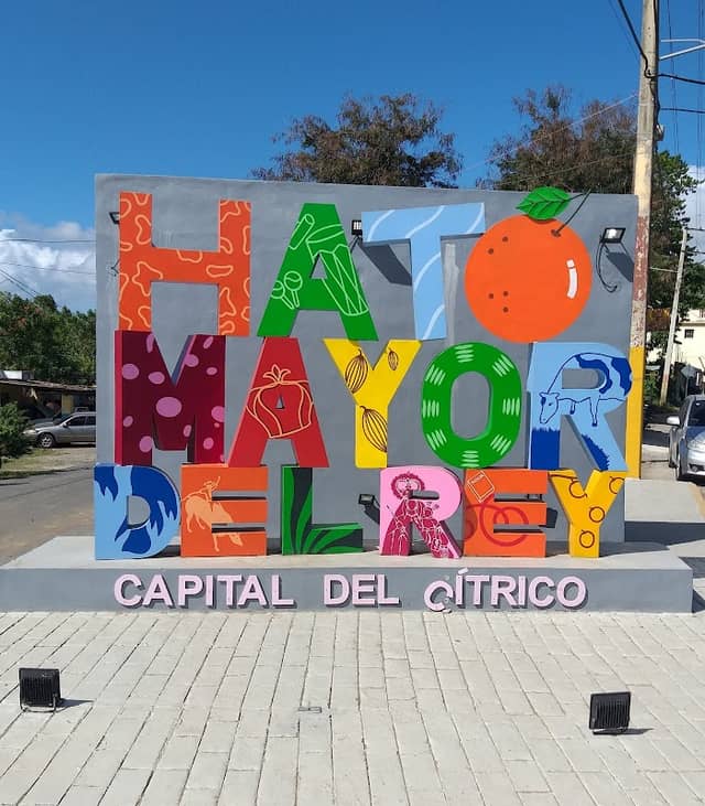 Parador Fotográfico de Hato Mayor del Rey - Image 1