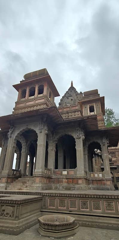 Shri Ahilyeshwar Temple - Image 1