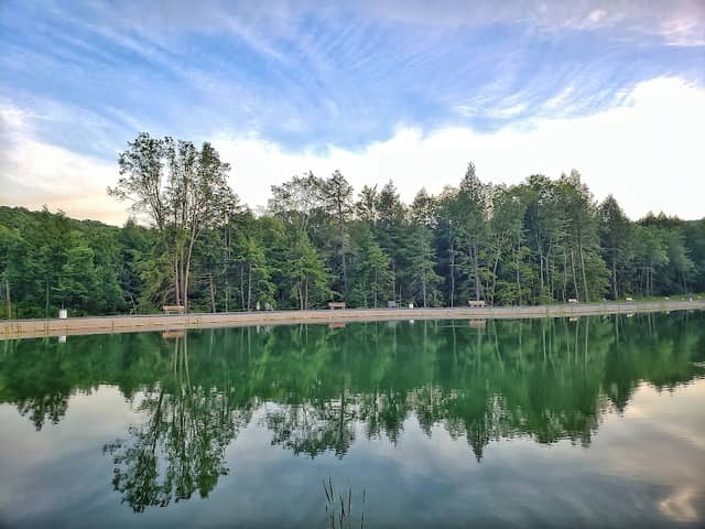Loraine Park And Fishing Pond - Image 2