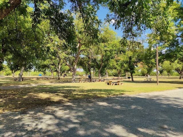 Ballinger City Park - Image 2