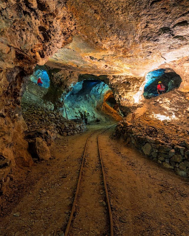Dossena Mines - Image 1