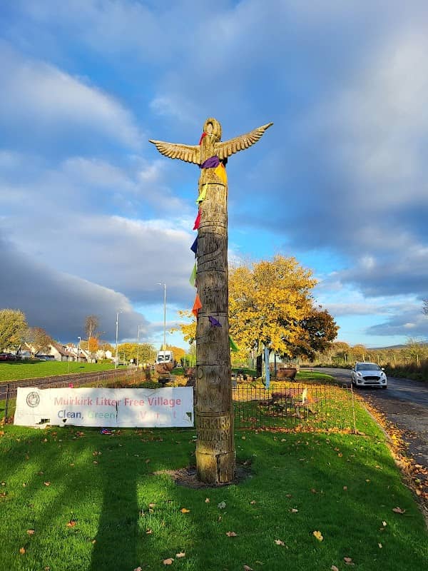 Muirkirk Totem Pole - Image 1