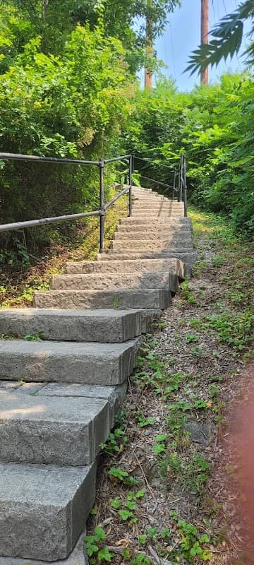 Riverfront Park - Image 2