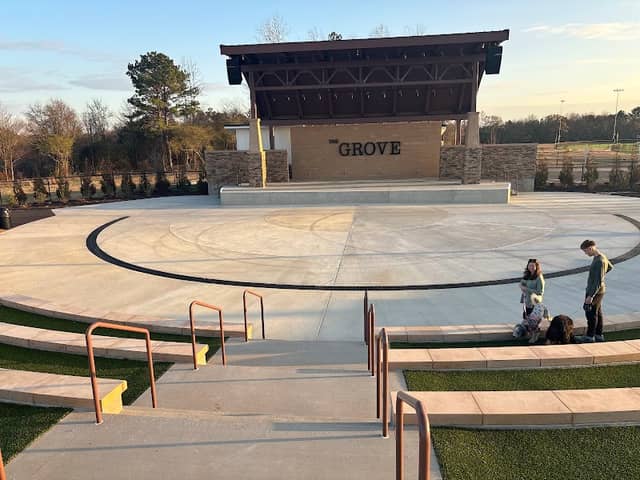 Walnut Grove Park - Image 1