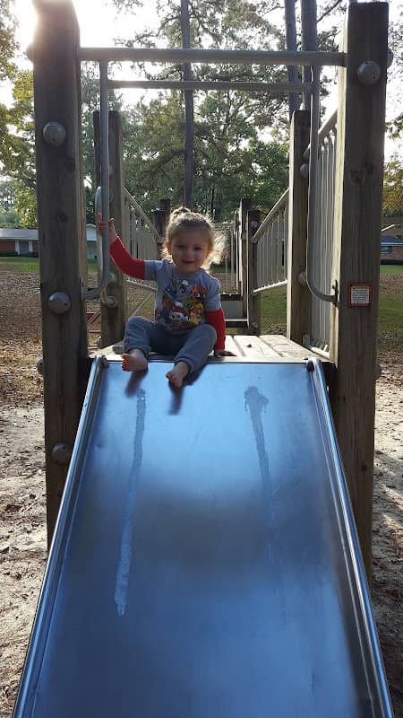 Hinton Memorial Park - Image 1