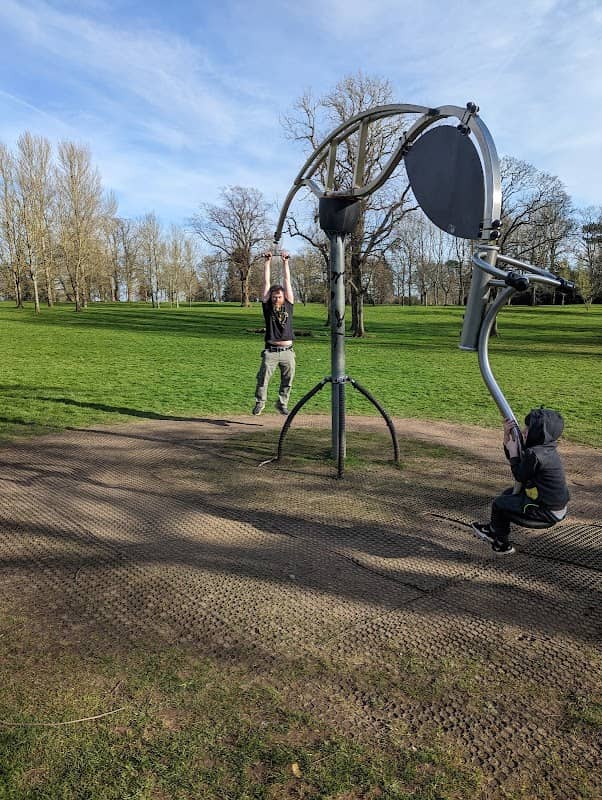 Annanhill Park - Image 2