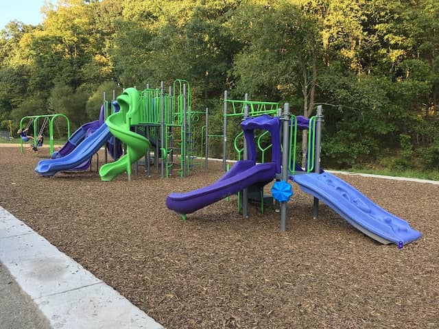 Bear Hollow Park - Image 2