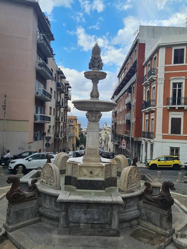 Fontana Falconieri - Image 1