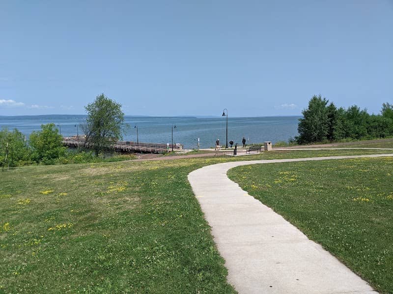 Bayview Park - Image 2