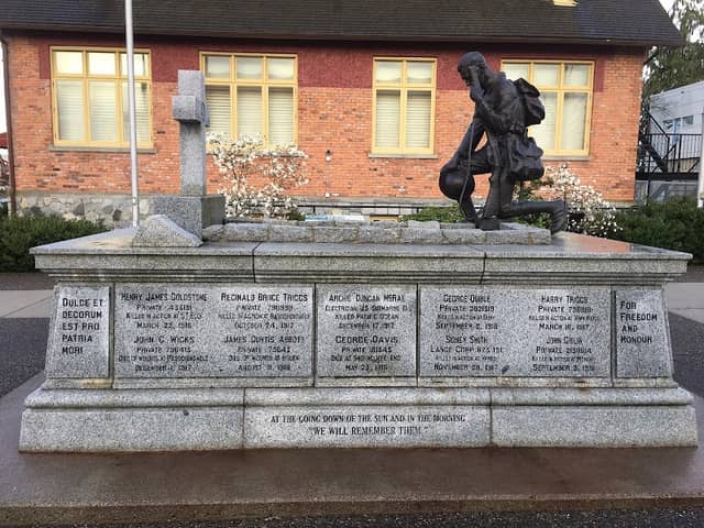 Cloverdale Cenotaph - Image 2