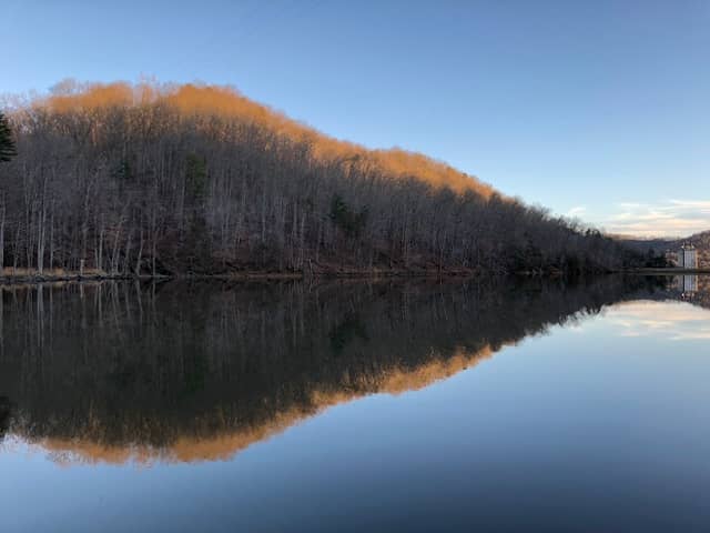 Eagle Lake Trailhead - Image 1
