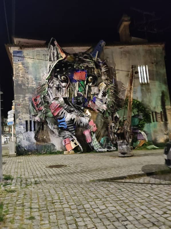 Urban Art: The Heart - Image 1