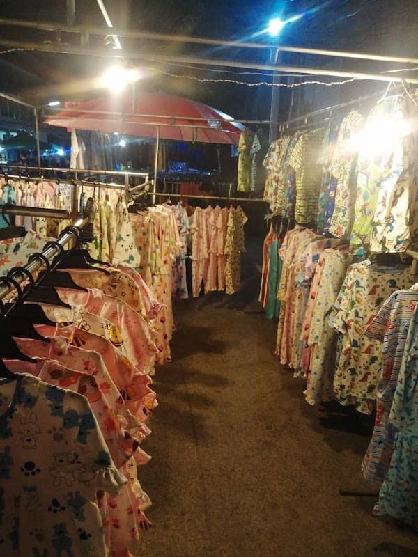 ถนนคนเดิน : ตลาดไนท์เทคนิค (Night Market) - Image 2