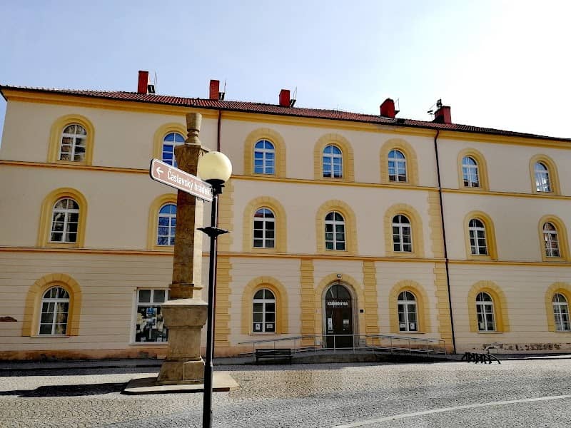 Městská knihovna Čáslav - Image 1