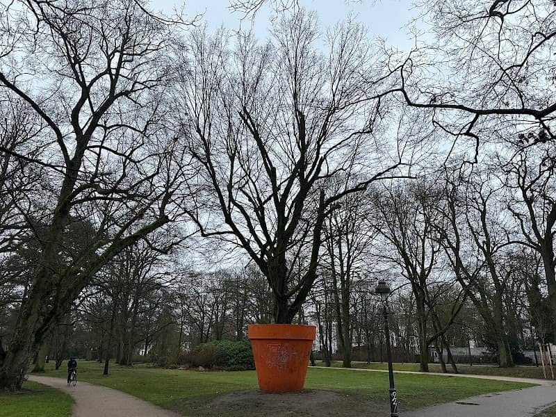 Big flowerpot - Image 2
