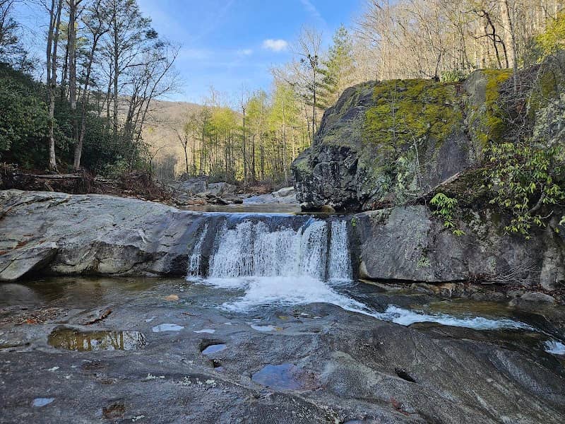 Huntfish Falls Trailhead - Image 1