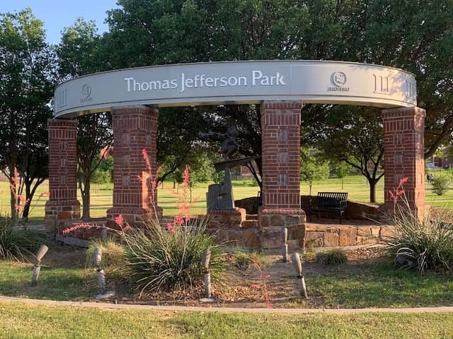 Thomas Jefferson Park - Image 3