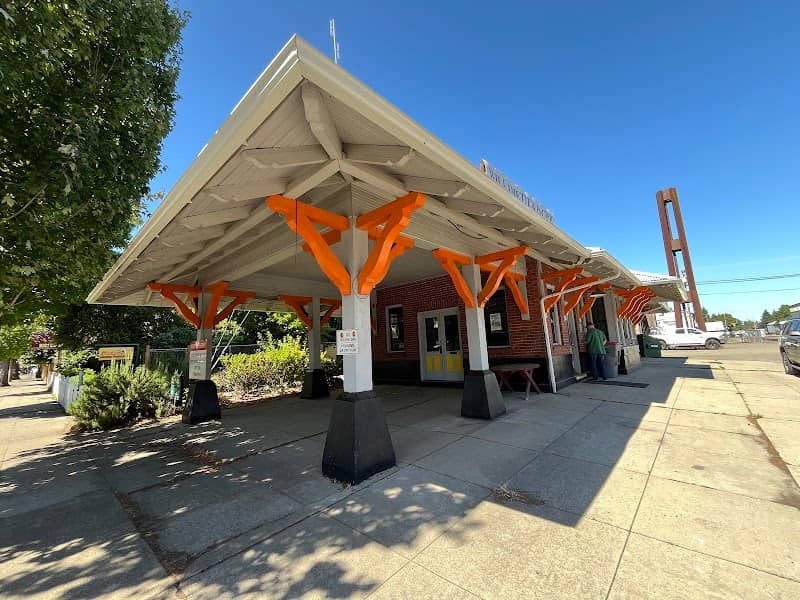McMinnville, Oregon train station - Image 2
