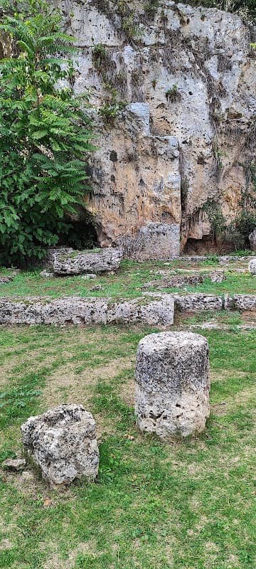 Nymphaeum of Mieza - "School of Aristotle" - Image 2
