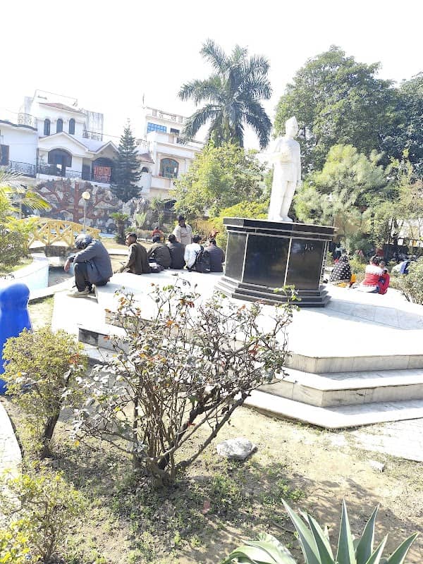 Subhash Park - Image 1