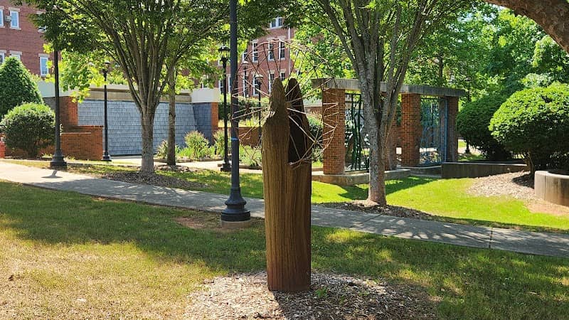 Hardin Garden - Image 2