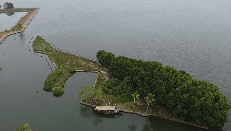 Leon’s Landing - Image 1