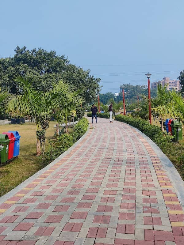 Children park Noida - Image 2