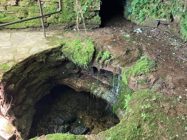 Sinking spring - Image 2