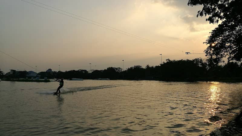 Bangbon Park - Image 1