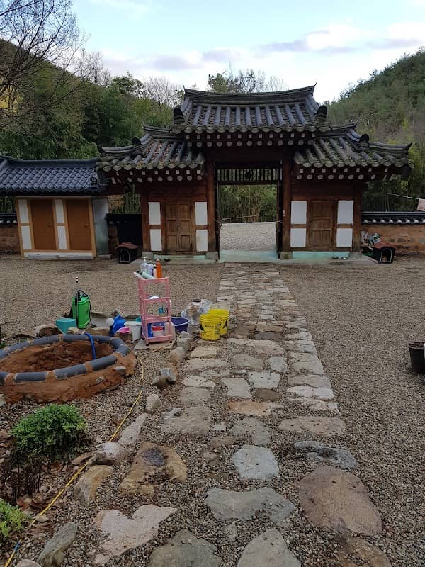 양산신기동고분군 - Image 1