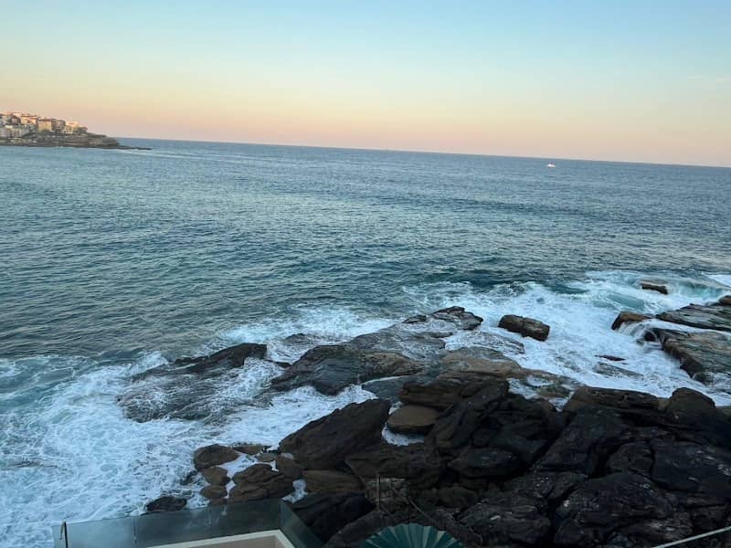 Bondi Beach View Point - Image 2