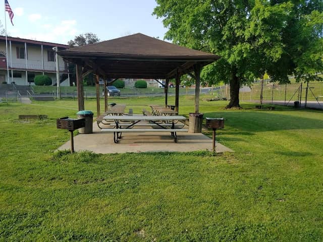 Archer Park - Image 2
