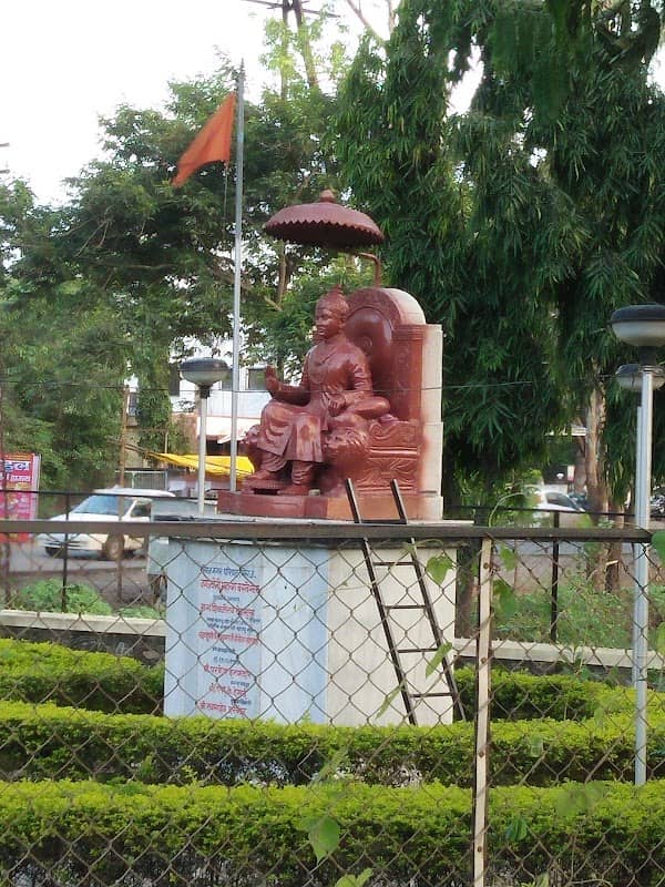 Bhawurao Chowk Garden - Image 1