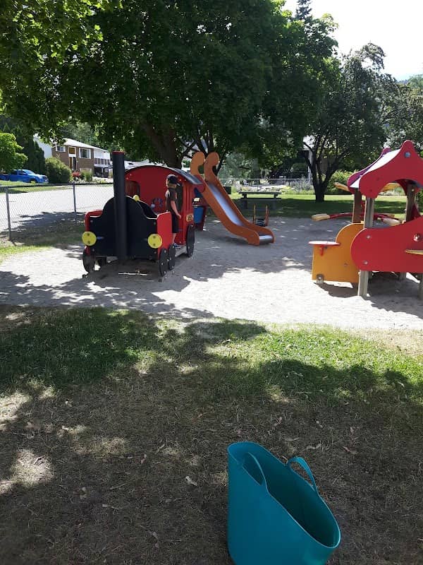 Julia Park - Image 1