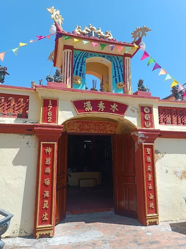 Van Thuy Tu Temple - Image 2