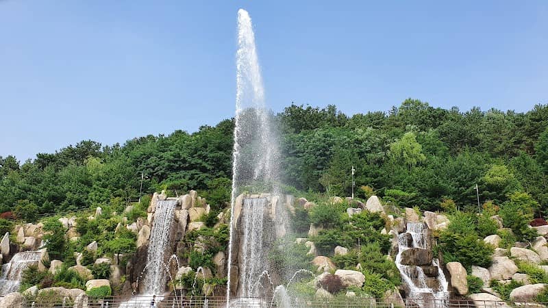 노적봉폭포공원 - Image 1