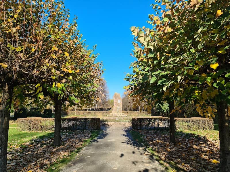 Elz Park - Image 2