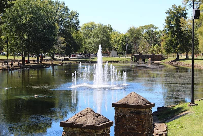 Tuscumbia Spring Park - Image 1
