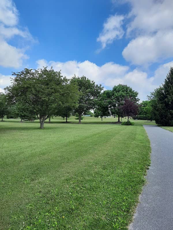 Lion's Lake Park - Image 1