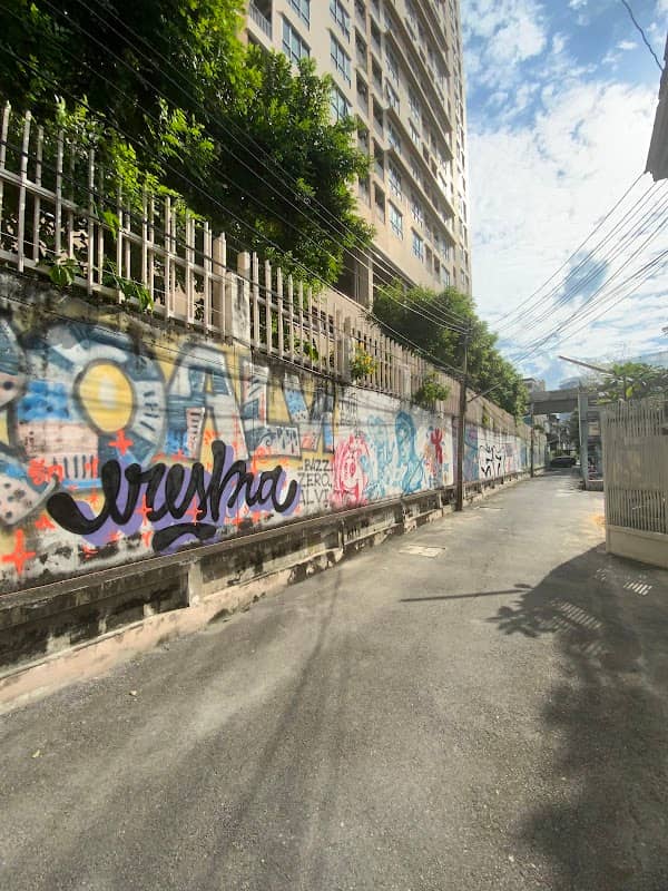 Street art - Image 1