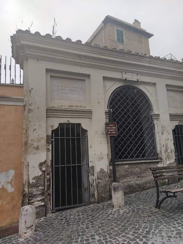 Antico lavatoio - Image 2