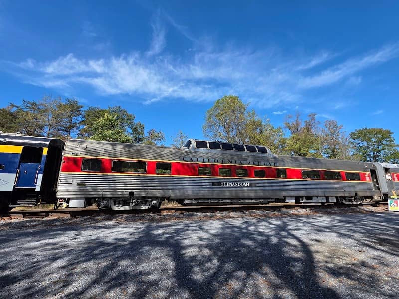 Virginia Scenic Railway - Image 1