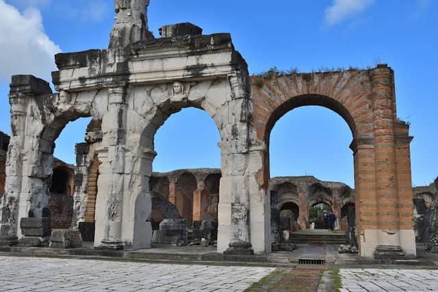 Anfiteatro campano - Image 1