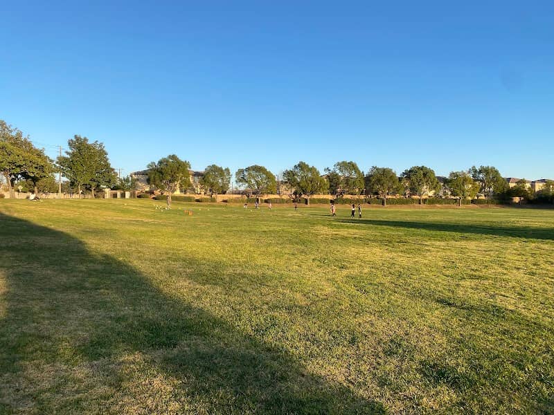 Golden Oak Park - Image 2