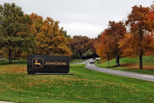 Deere & Company World Headquarters - Image 2